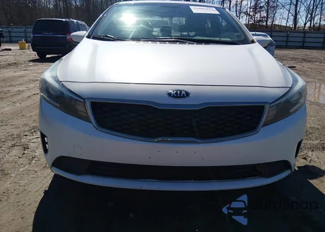 2017 Kia Forte Lx из США, поврежденный, VIN 3KPFL4A78HE063676